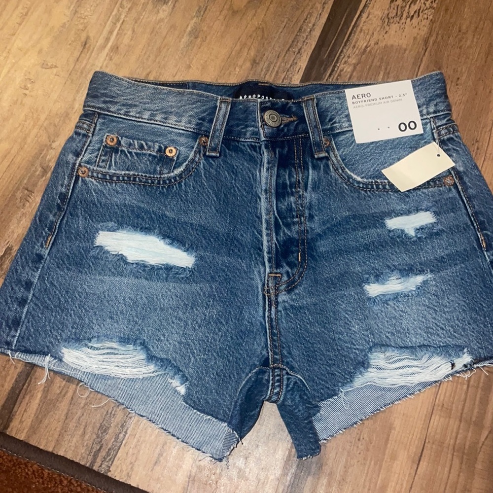 Aeropostale Boyfriend jean denim shorts 2.5”